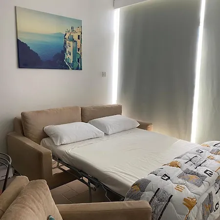 Apartman Door Getaway