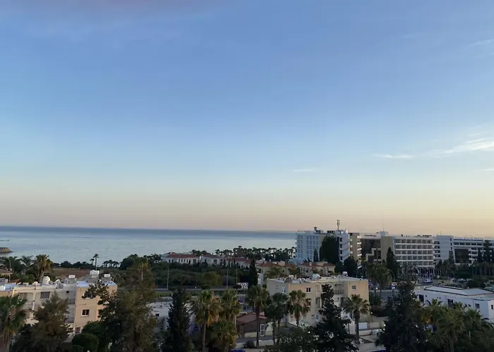 Door Getaway アパート